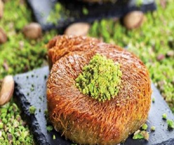 FISTIKLI KAYMAKLI SİMİT BURMA